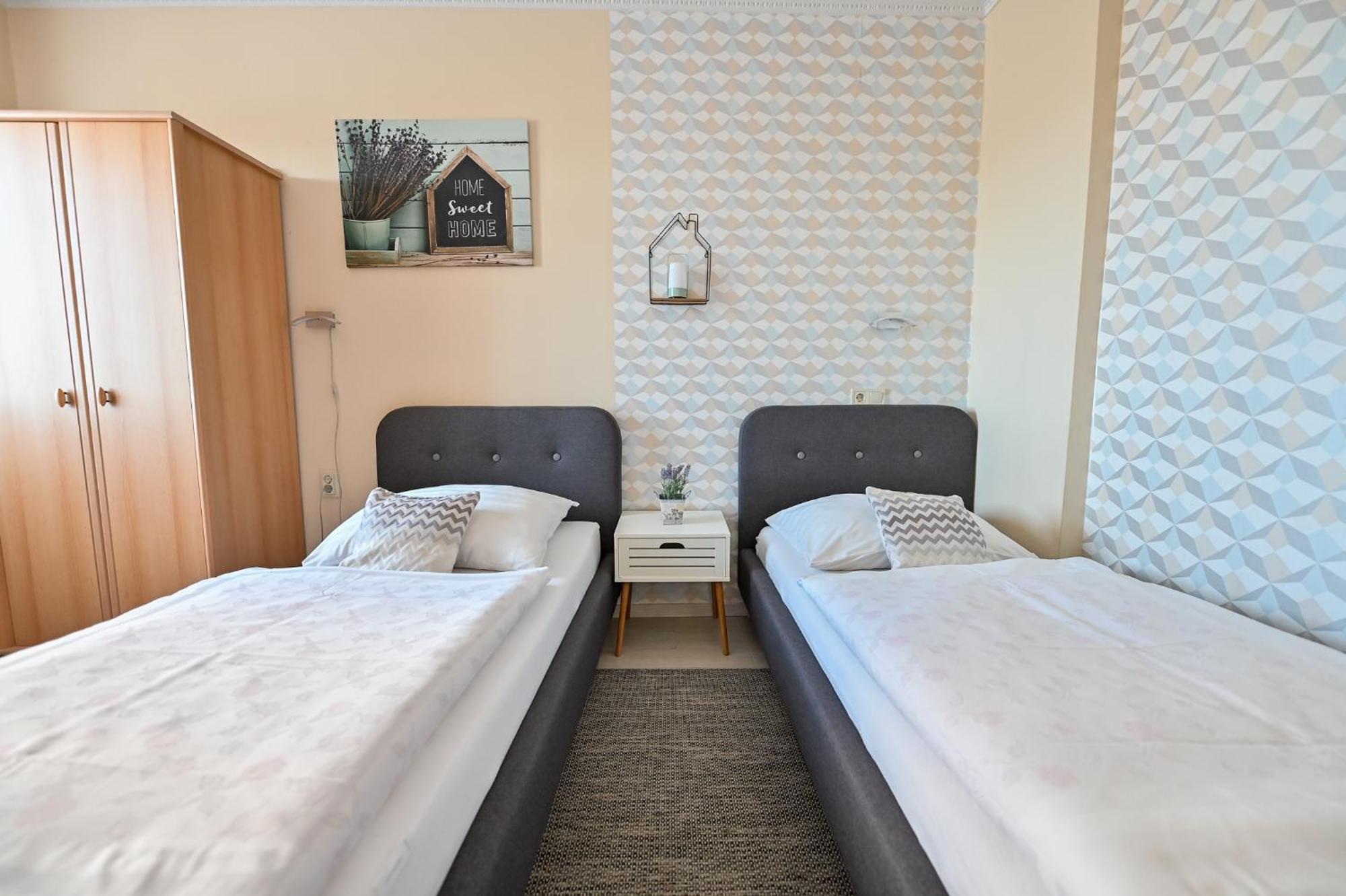 Bellavista 1 Apartman Eger Luaran gambar